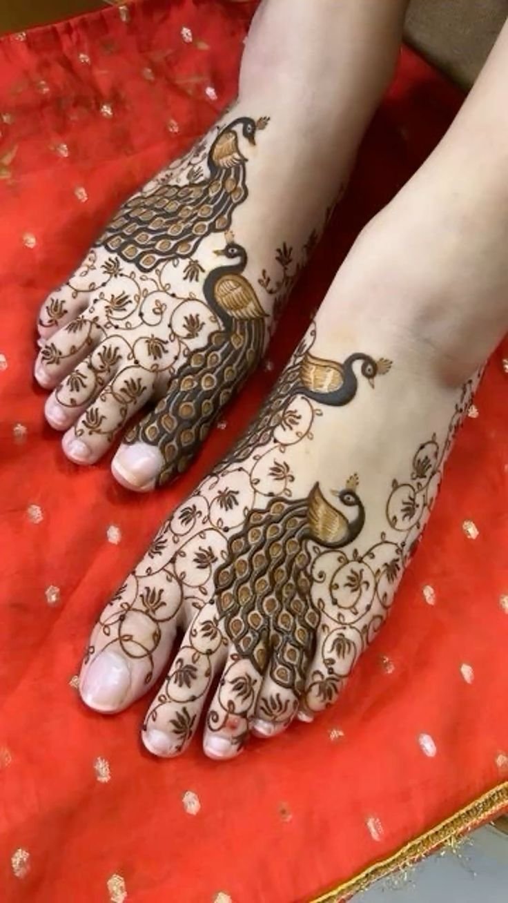 Stunning Peacock Foot Mehndi 6