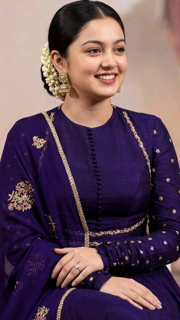 8 beautiful yoke neck kurti designs for a stylish ethnic look yoke neck kurti 2